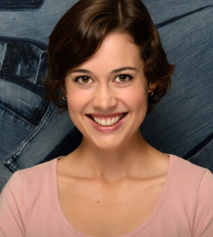 Jaya Griscom headshot.